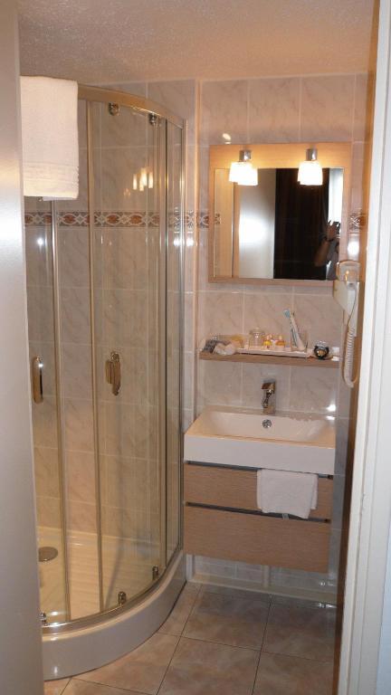 Inter-Hotel La Closerie Beaune Beaune  Zimmer foto